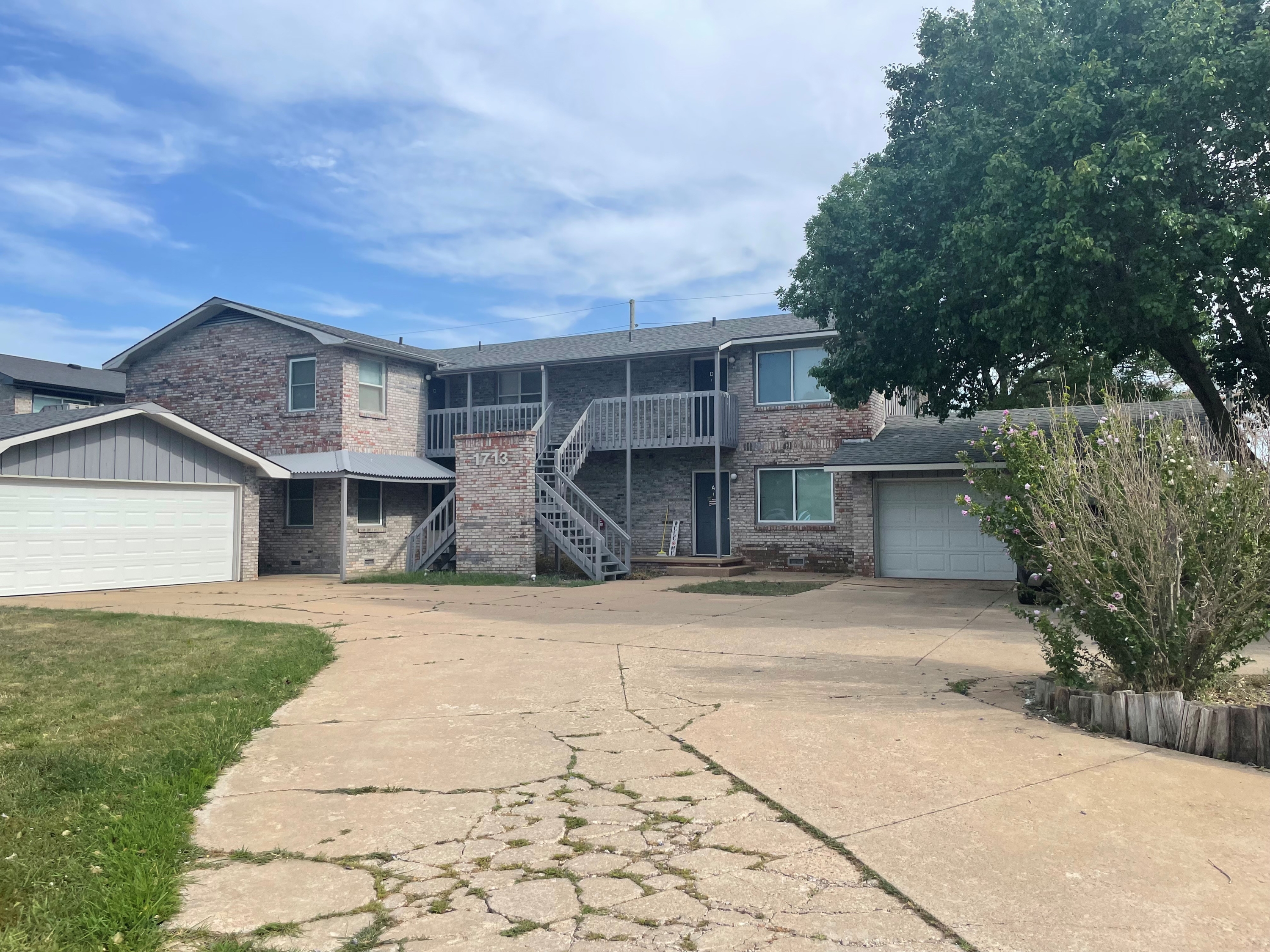 1713 E 24th ave Apt A